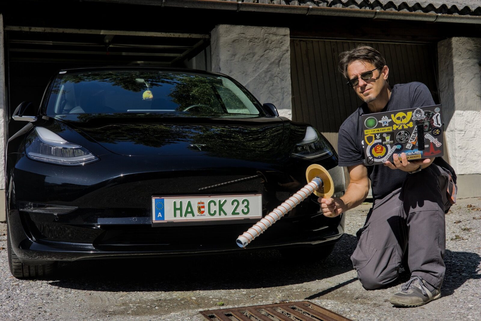 Martin Herfurt mit seinem Testfahrzeug